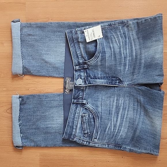 Democracy Ab Technology Straight Leg Jeans With Raw Hem New With Tags - Picture 12 of 16